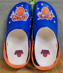 Crocs NBA New York Knicks Classic Clogs Mens  Basketball